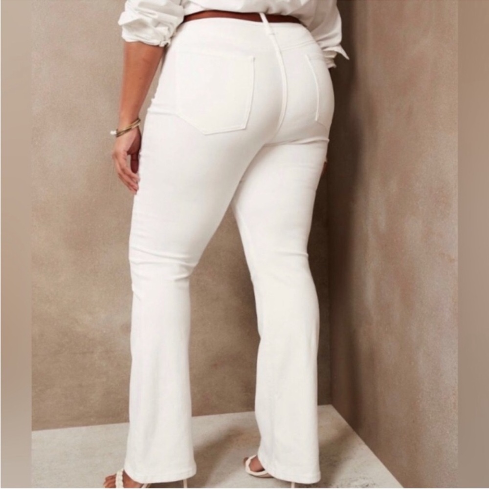Banana Republic “High rise curvy bootcut” White  High Rise wide leg flare jeans - Picture 2 of 8